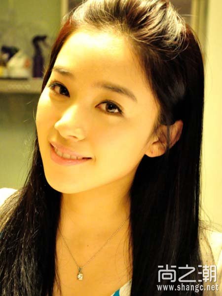 阚清子和易烊千玺认识吗？阚清子整过容没