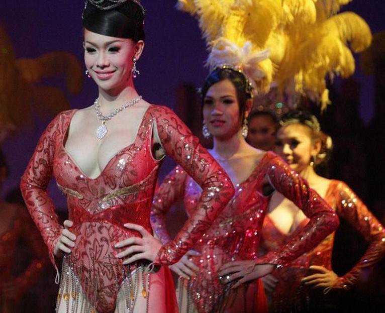 在泰国变性为什么不用钱?泰国变性人宝儿变(泰国能变性吗)