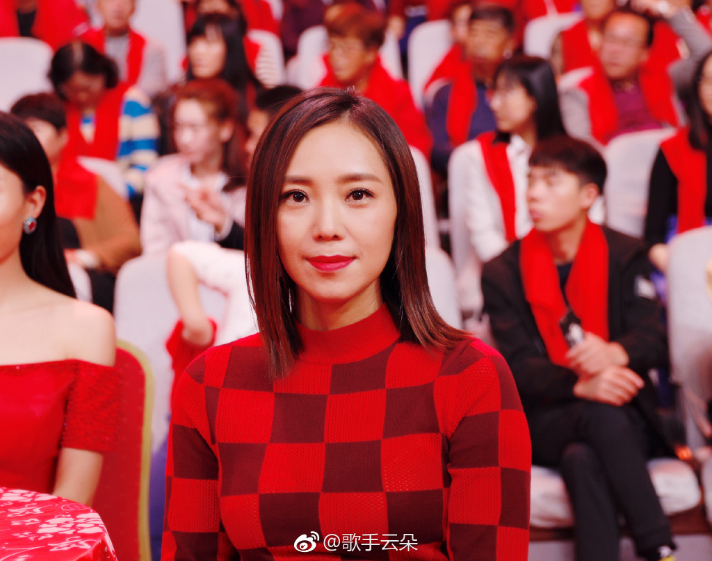 云朵踢馆那英事件是什么节目(云朵叫板那英是哪一期)