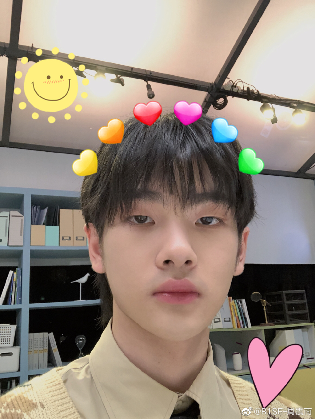 周震南为什么叫顺顺、2g、断网、南极星、