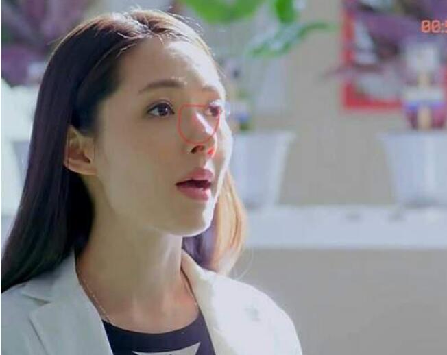 郭碧婷鼻子好奇怪两个鼻头(郭碧婷嘴巴奇怪) 郭碧婷鼻子好奇怪两个鼻头(郭碧婷嘴巴奇怪)