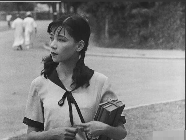 张织云年轻和老年时候的对比照片 张织云年轻和老年时候的对比照片