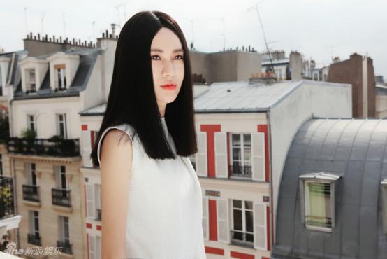 尚雯婕是侯明昊的老板吗？尚雯婕和谭维维恩(尚雯婕当老板了吗)