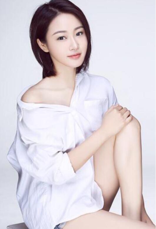 贾舒涵文松什么关系(贾舒涵个人资料图片)