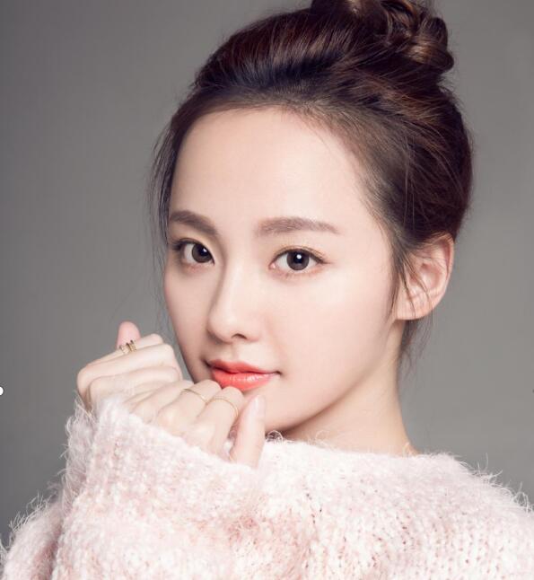 张佳宁和宋轶对比照(张佳宁和宋轶长得像)