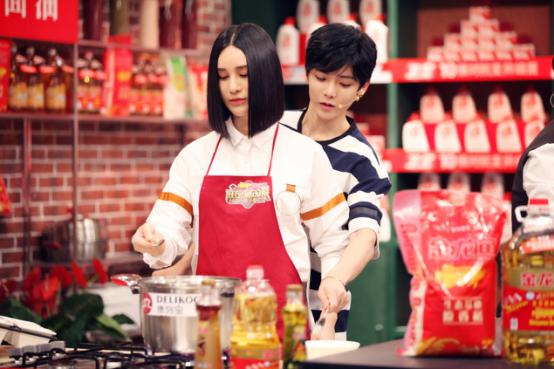 尚雯婕是侯明昊的老板吗？尚雯婕和谭维维恩(尚雯婕当老板了吗)