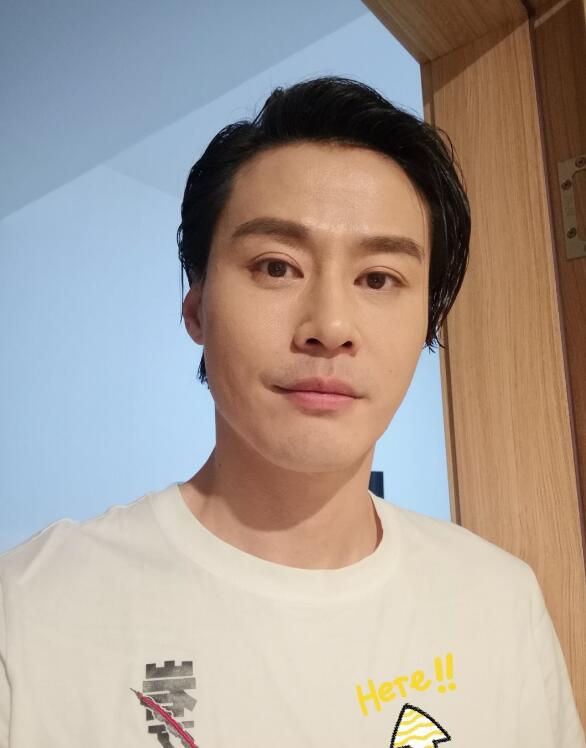 程皓枫颜丹晨是什么关系(程皓枫哪里人)