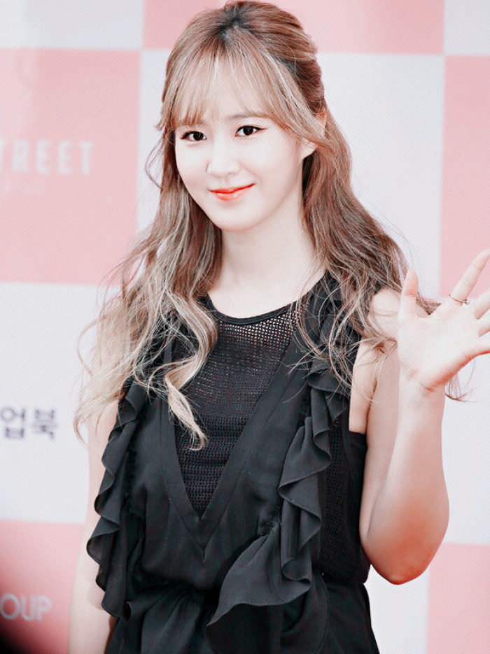 权俞利为什么叫权相公、黑珍珠？权侑莉早期