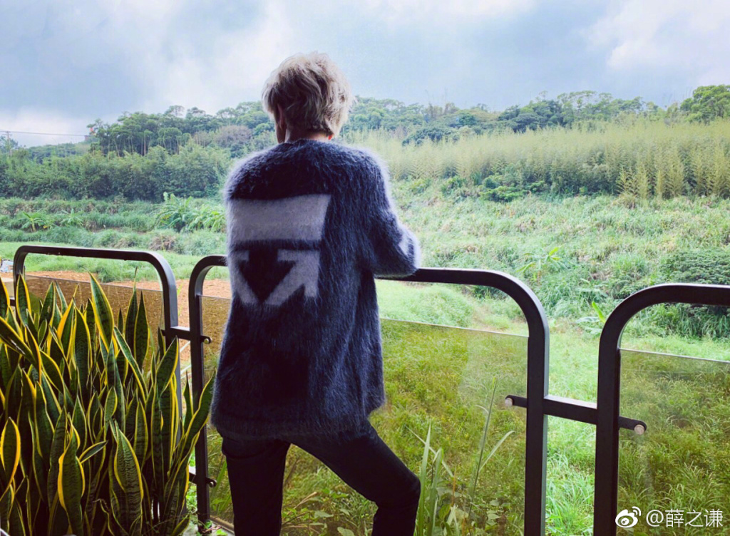 薛之谦在金曲捞上笑疯何宝(金曲捞薛之谦一共唱了几首)