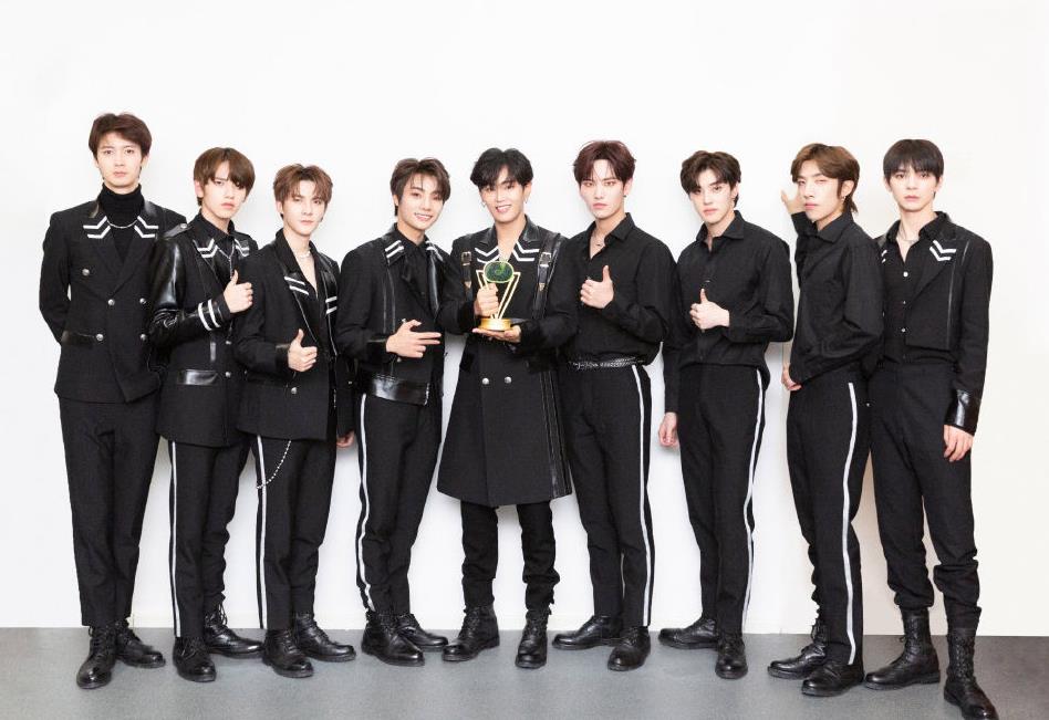 八卦：UNINE为什么叫摇人、摇团、优九