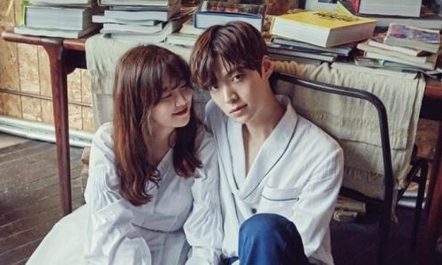 网曝安宰贤离婚前举止反常(安宰贤现状照片)