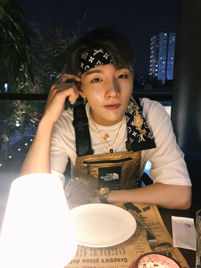 陈泽希出轨是真的吗?陈泽希被雪藏后去哪了