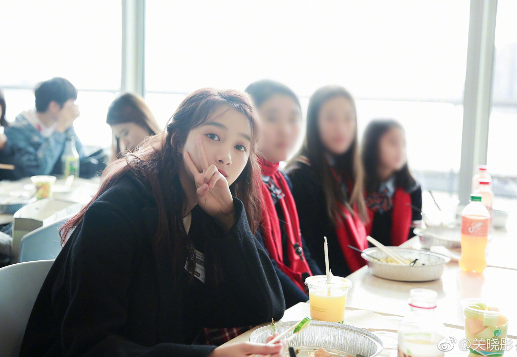 关晓彤为什么叫关双双、小怂(两个关晓彤)