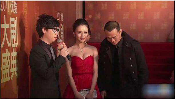 佟丽娅为什么那么自卑不自信?佟丽娅罕见比 佟丽娅为什么那么自卑不自信?佟丽娅罕见比