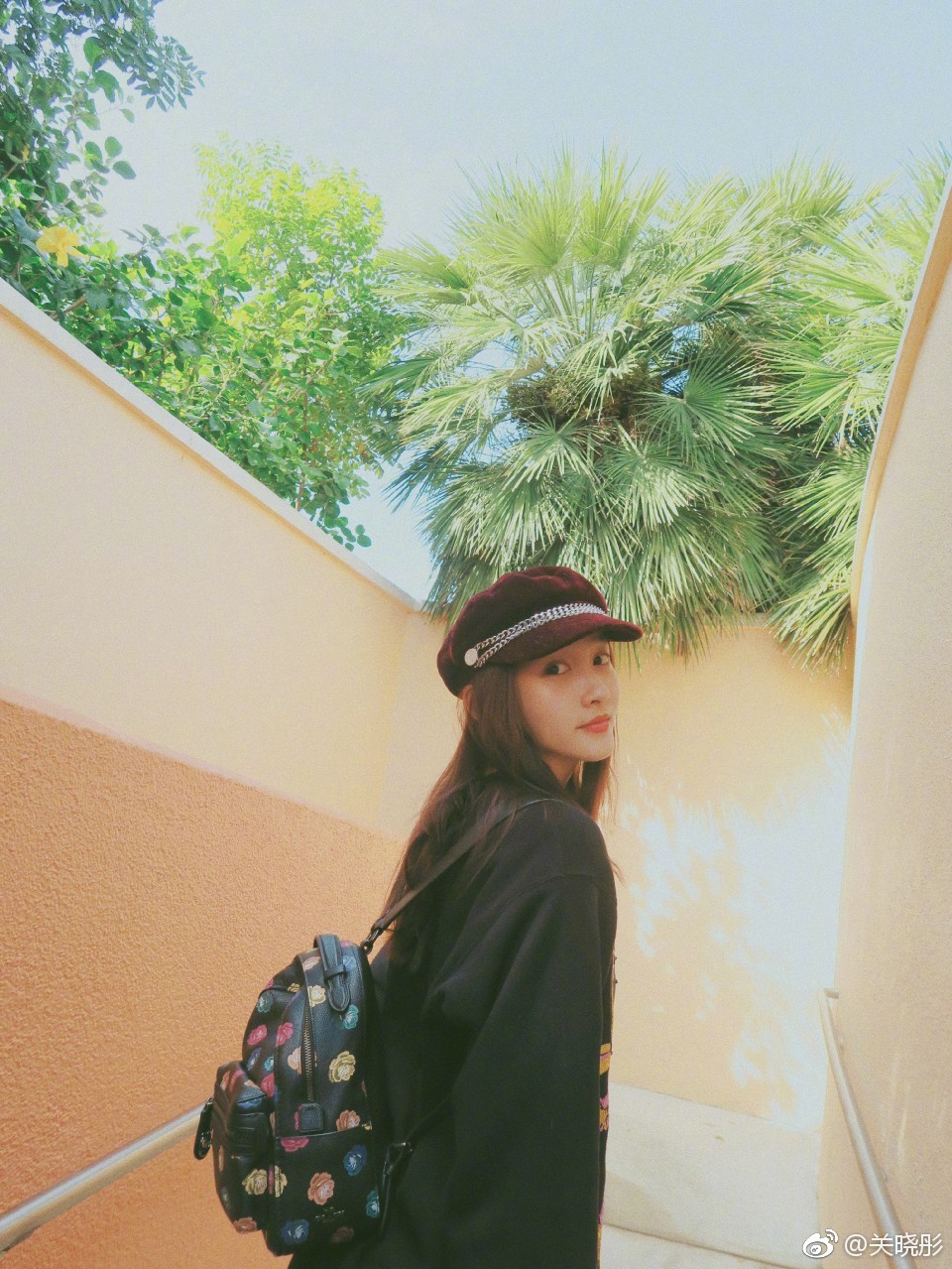 关晓彤为什么叫关双双、小怂(两个关晓彤)