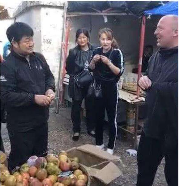 石榴哥金国伟结婚了吗？石榴哥为什么不卖石