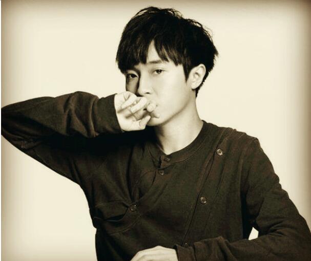 吴青峰为什么这么娘？男人娘都是同性恋吗站(吴青峰被说娘)