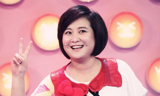 贾冰和贾玲是什么关系是兄妹吗？贾冰贾总的(贾玲亲姐姐是谁)