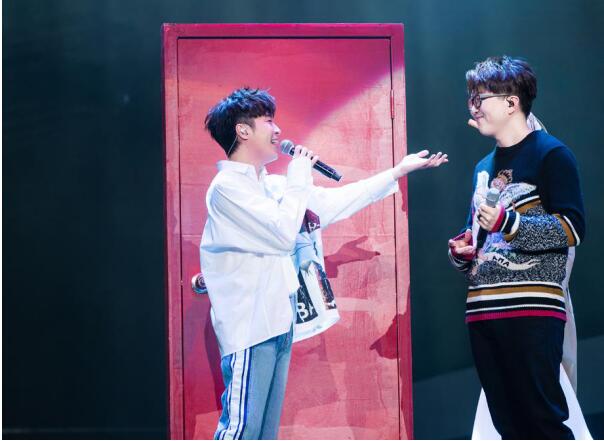 吴青峰为什么这么娘？男人娘都是同性恋吗站(吴青峰被说娘)