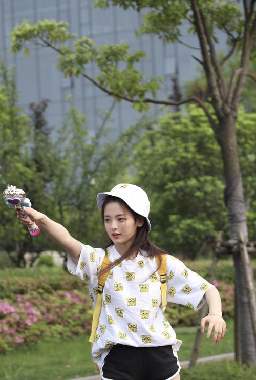 杨超越是那个村的为什么被叫村花?杨超越有 杨超越是那个村的为什么被叫村花?杨超越有