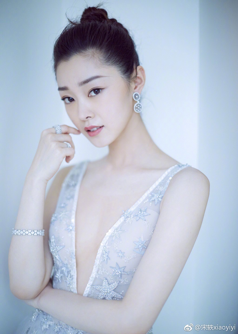 宋轶皮肤真有那么好吗为什么这么白