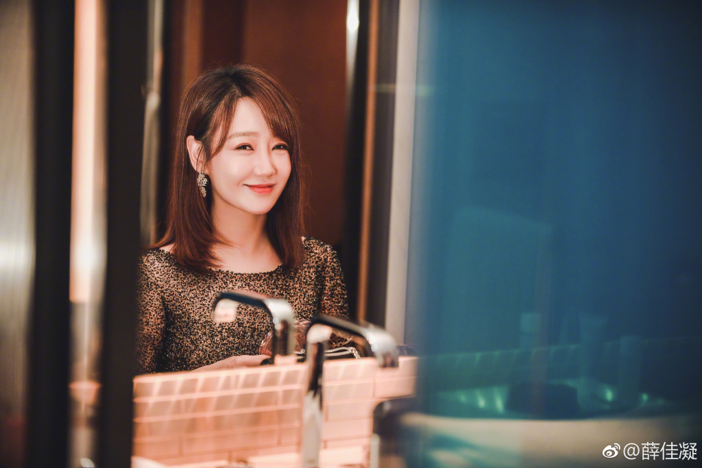 薛佳凝有多少资产(薛佳凝现在在做什么)