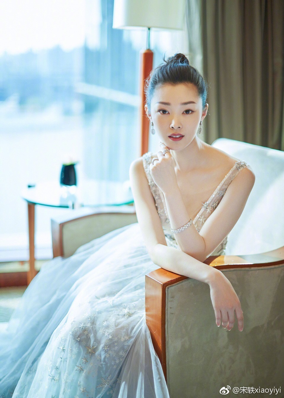 宋轶皮肤真有那么好吗为什么这么白