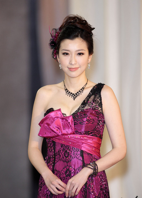 姚子羚男友郑子邦资料(姚子羚郑子邦几时结婚)