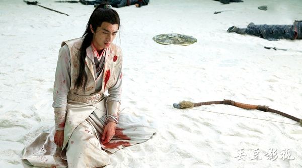 宇文玥的冰湖之战会发生什么?楚乔的寒冰诀(宇文玥掉入冰湖是谁救的)