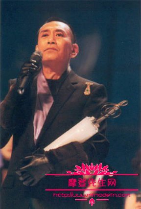 罗文是同性恋吗?罗文唱过的经典歌曲盘点站(罗文早期歌曲)