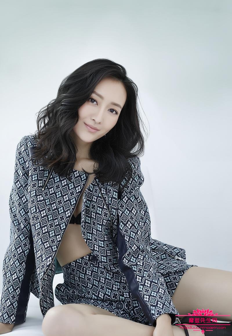 王鸥为什么被骂是小三？王鸥性感写真照片组(王鸥照片和个人资料)