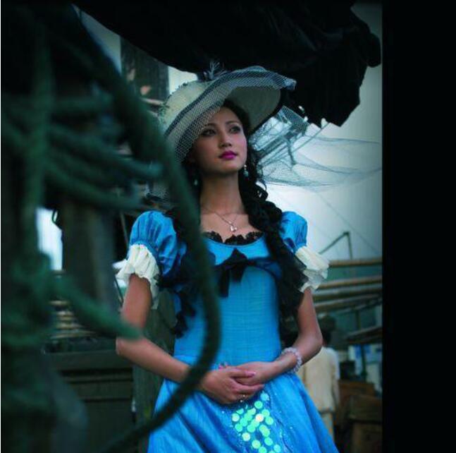 张歆艺刚出道年轻时的照片(张歆艺年轻的时候)