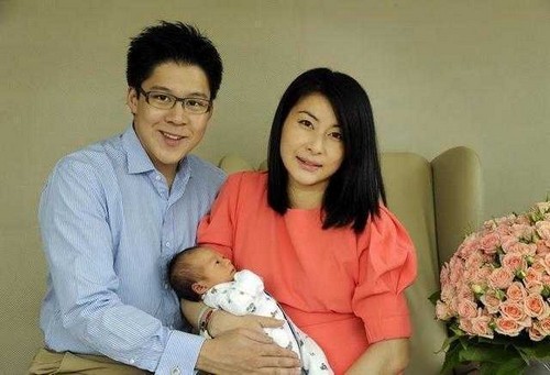 霍启刚因旺夫相看上郭晶晶？郭晶晶在霍家的(郭晶晶嫁霍启刚的原因)