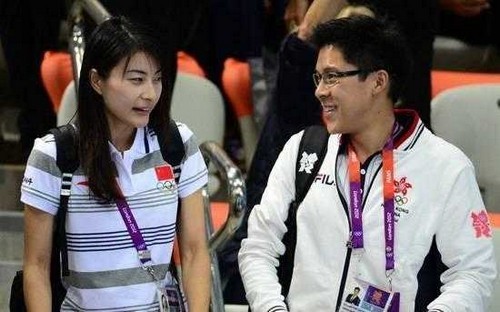 霍启刚因旺夫相看上郭晶晶？郭晶晶在霍家的(郭晶晶嫁霍启刚的原因)