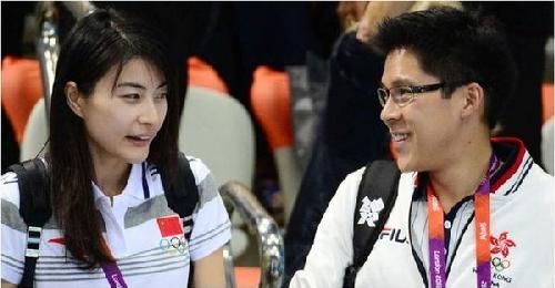 霍启刚因旺夫相看上郭晶晶？郭晶晶在霍家的(郭晶晶嫁霍启刚的原因)