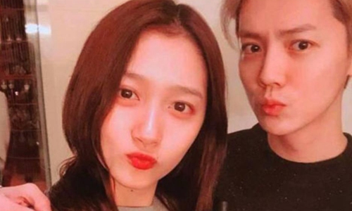 鹿晗微博承认和关晓彤分手(鹿晗和关晓彤分手了没微博)