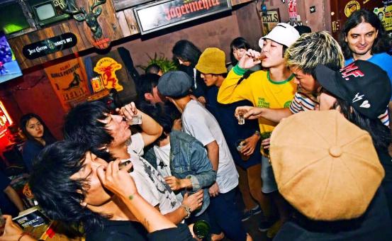 痛仰乐队成员介绍队员都有谁(痛仰乐队成员来自哪里)