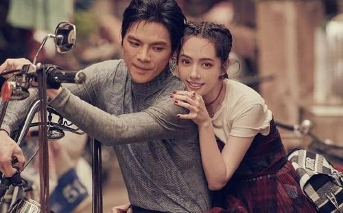 向太官宣郭碧婷怀孕，向佐郭碧婷恋爱过程回(向佐和郭碧婷公开恋情)