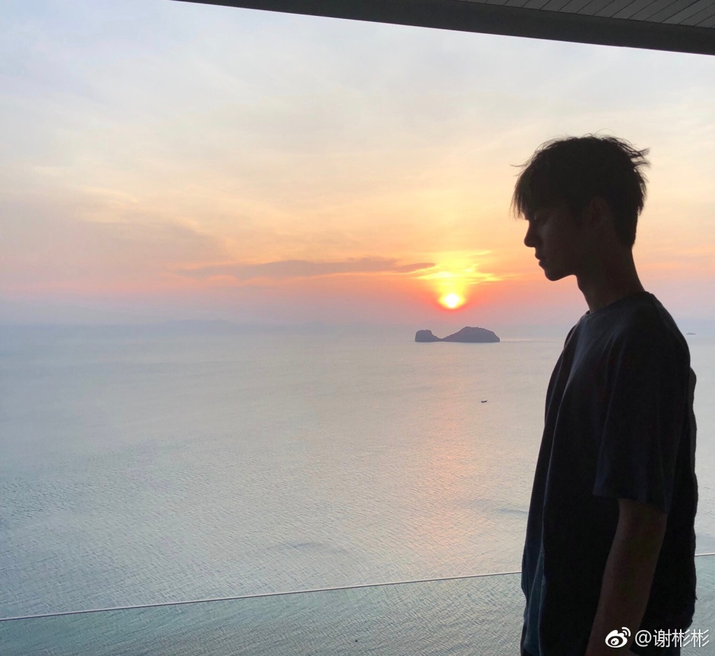 谢彬彬和刘亦菲是什么关系?他为什么一直不 谢彬彬和刘亦菲是什么关系?他为什么一直不