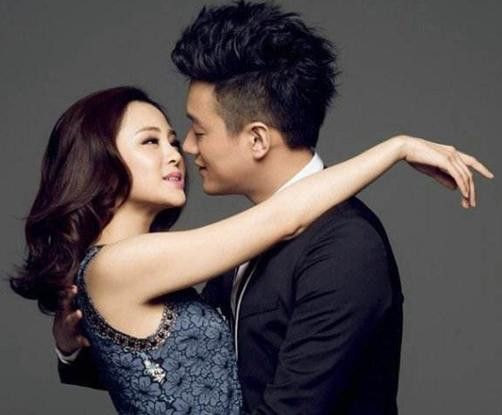 关悦是佟大为的老师吗？关悦是不是关之琳的