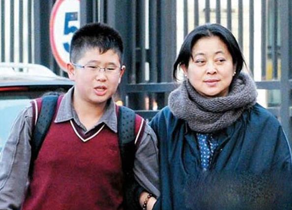 倪萍年轻时最美图片(倪萍图片大全年轻图片近照)