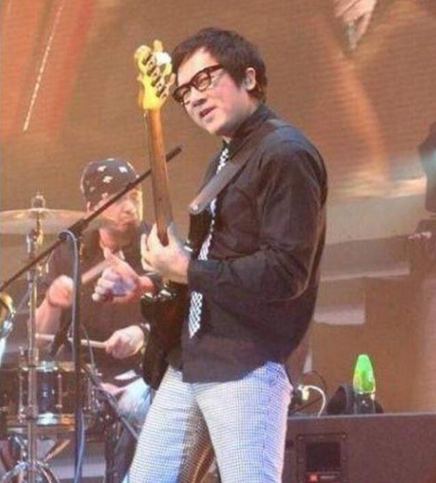 单立文为什么叫豹哥?单立文和梅艳芳竟然谈 单立文为什么叫豹哥?单立文和梅艳芳竟然谈