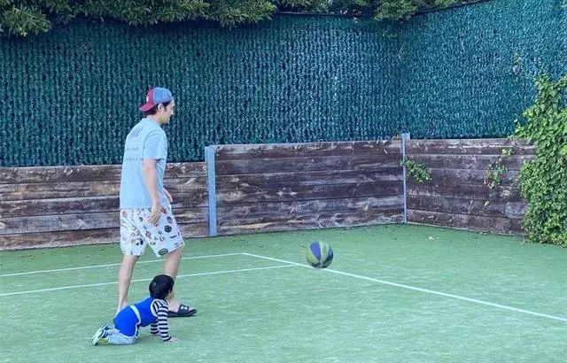 袁弘微博翻车评论粉丝网友争议不断(袁弘工作室微博)