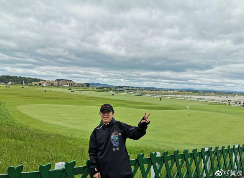 黄渤为什么上大学那么晚(黄渤上学经历)