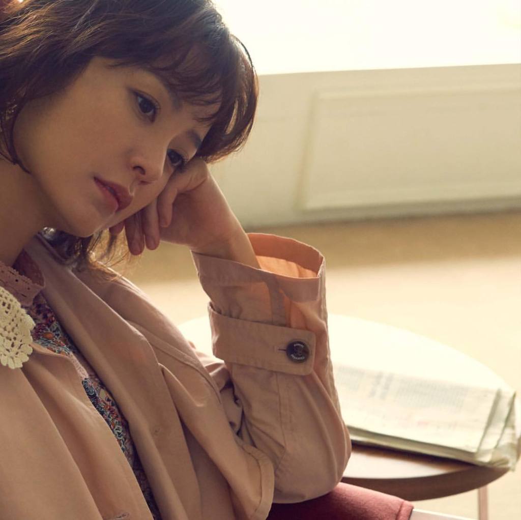 郑裕美尹食堂里的衣服啥牌子？郑裕美男友是