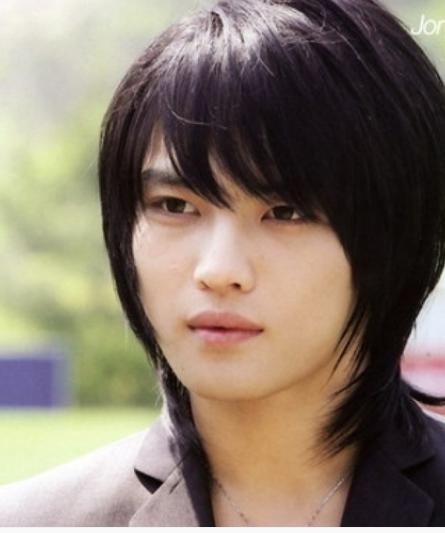 金在中现在真的超有钱有黑卡?他喜欢女生类 金在中现在真的超有钱有黑卡?他喜欢女生类