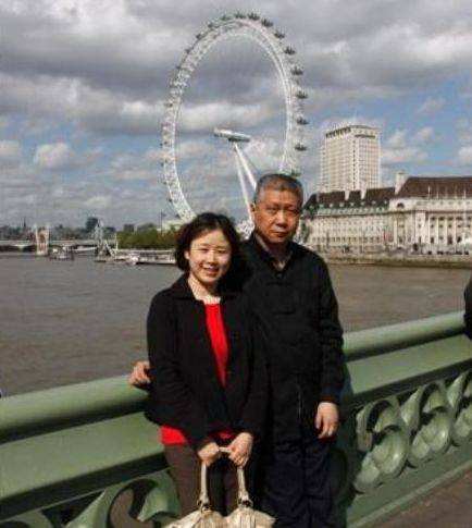 马未都太太贾宏伟照片 马未都太太贾宏伟照片