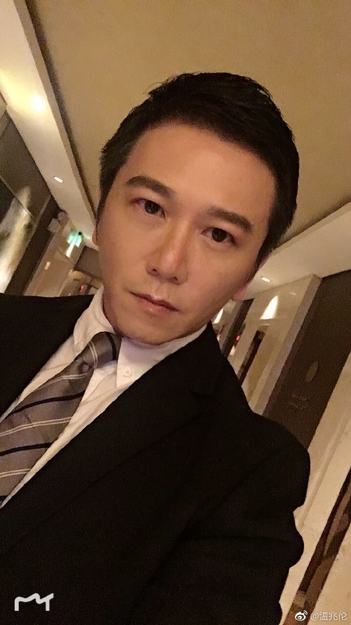 温兆伦为什么模样变了长相变化太大了 温兆伦为什么模样变了长相变化太大了