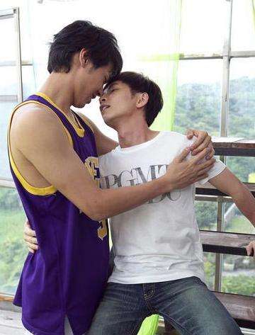 张智成梁静茹是什么关系？张智成是不是同性(张智成与梁静茹)