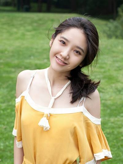 唐艺昕为什么叫吴秀波姐夫？唐艺昕是富二代